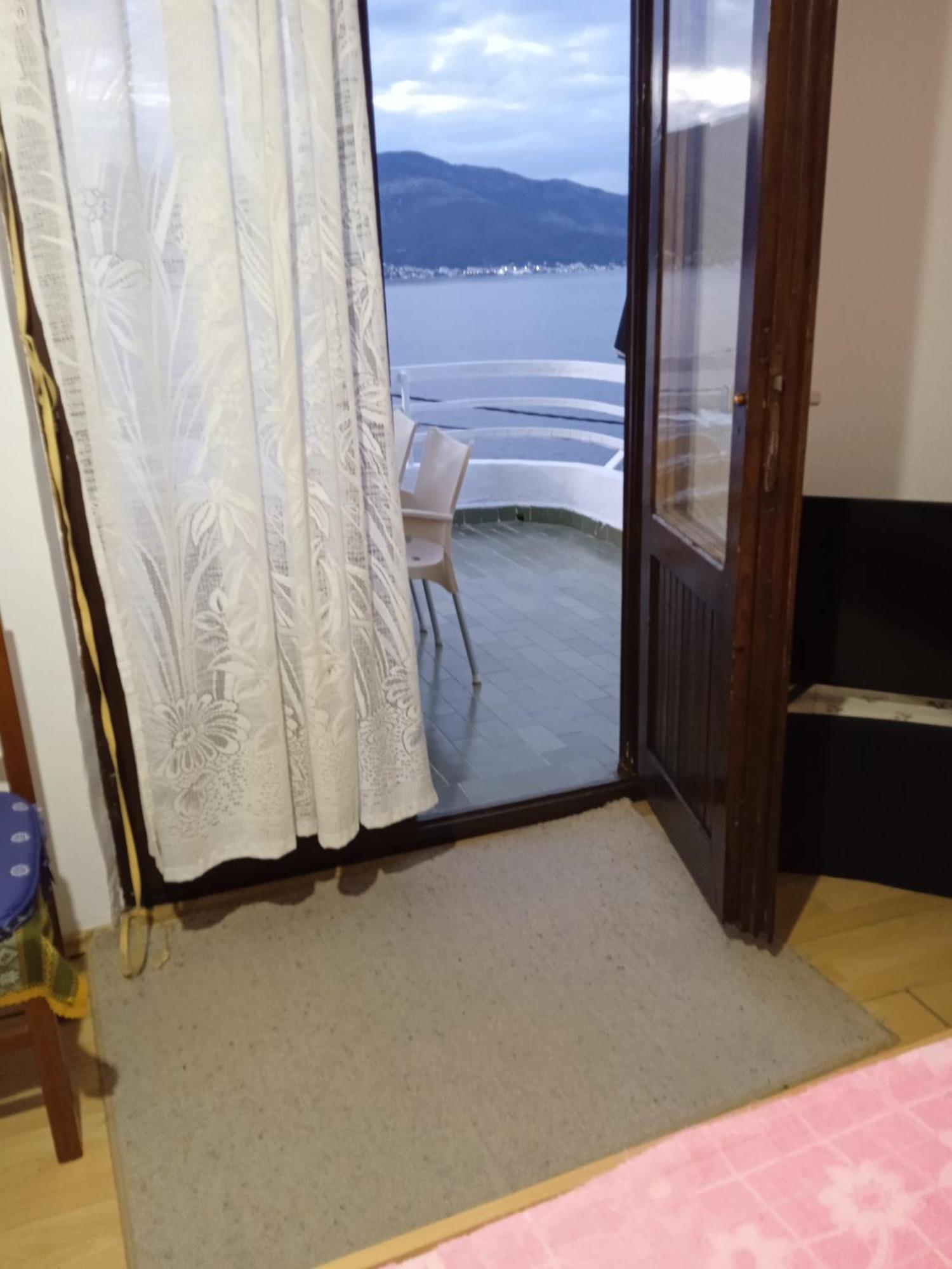Apartments Sino More Тиват Экстерьер фото