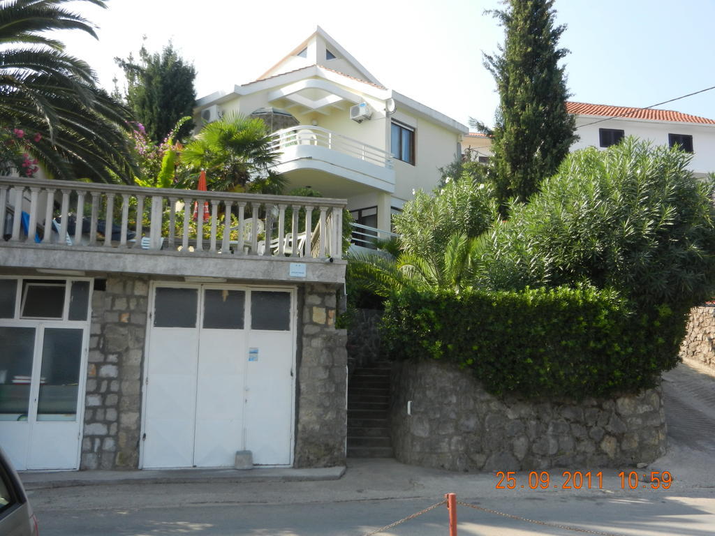 Apartments Sino More Тиват Экстерьер фото
